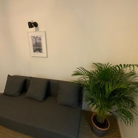 Quartier Bas Montreuil A 3Minutes Du Metro Apartment Exterior photo